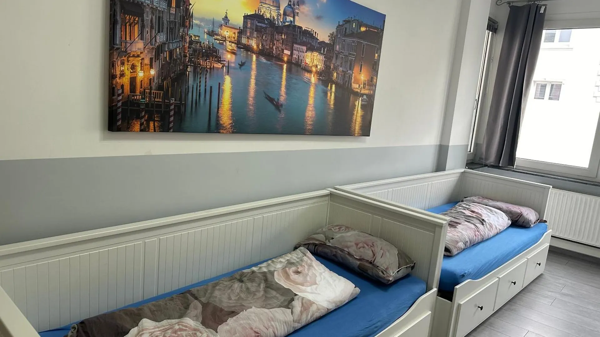 Modernes Apartment 4 Mit 6 Einzelnen Betten Dortmund