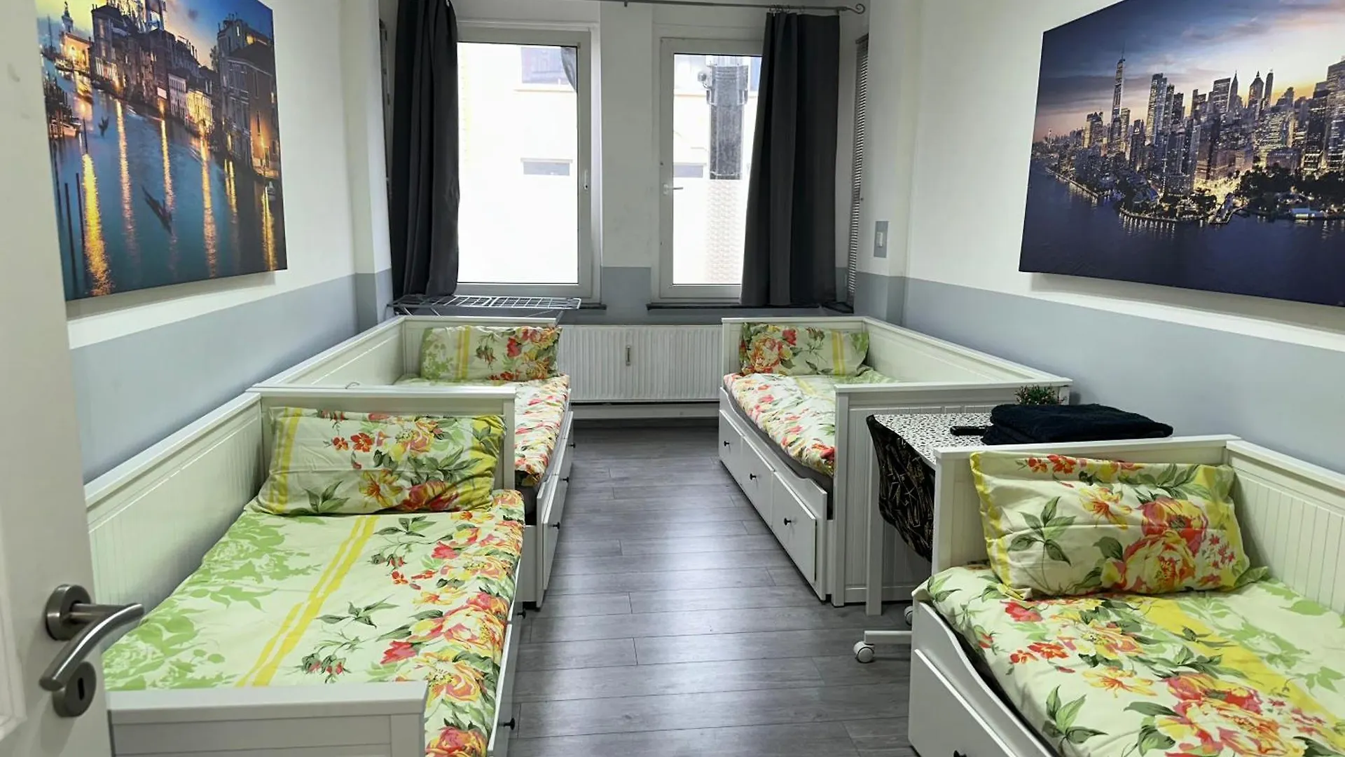 Modernes Apartment 4 Mit 6 Einzelnen Betten Dortmund Germany